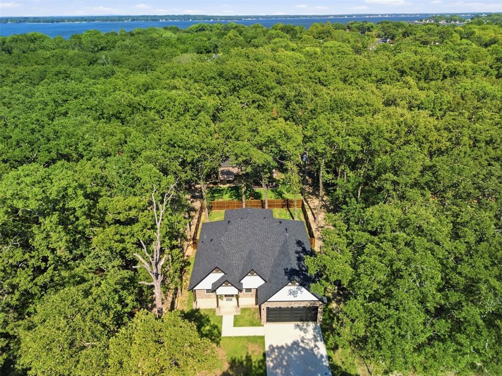 216 E Beachwood Loop