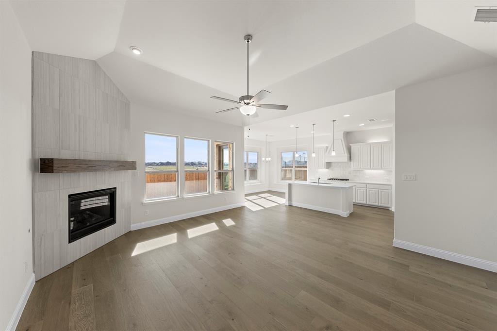 Anna Town Square - Residential