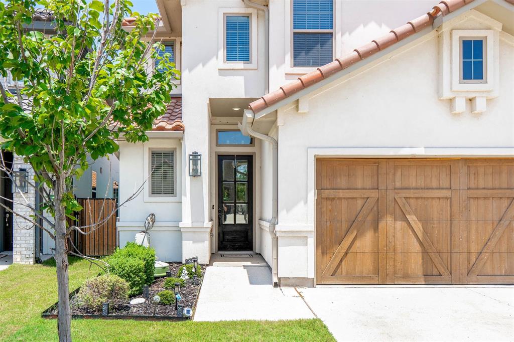 9036 Lakeside Drive