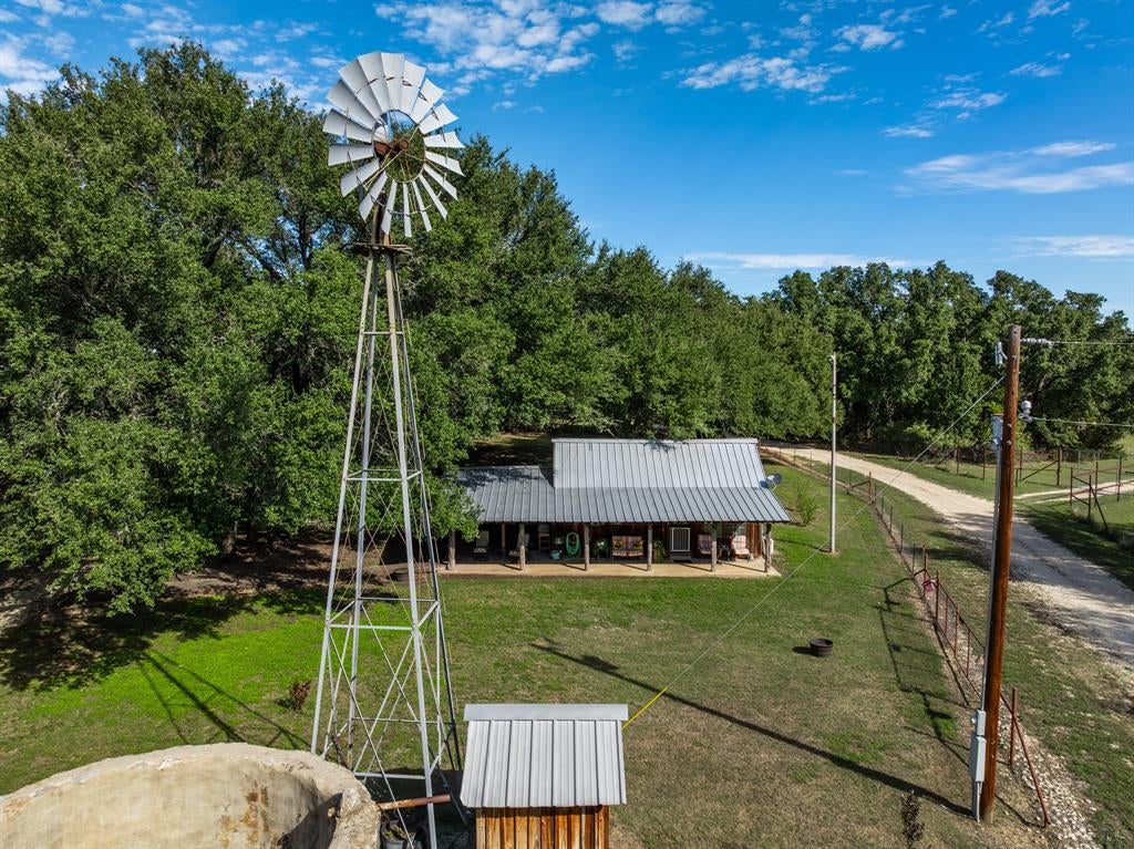 487 Private Road 2138