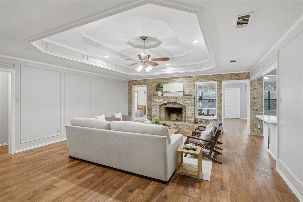 7308 Shady Hollow Lane