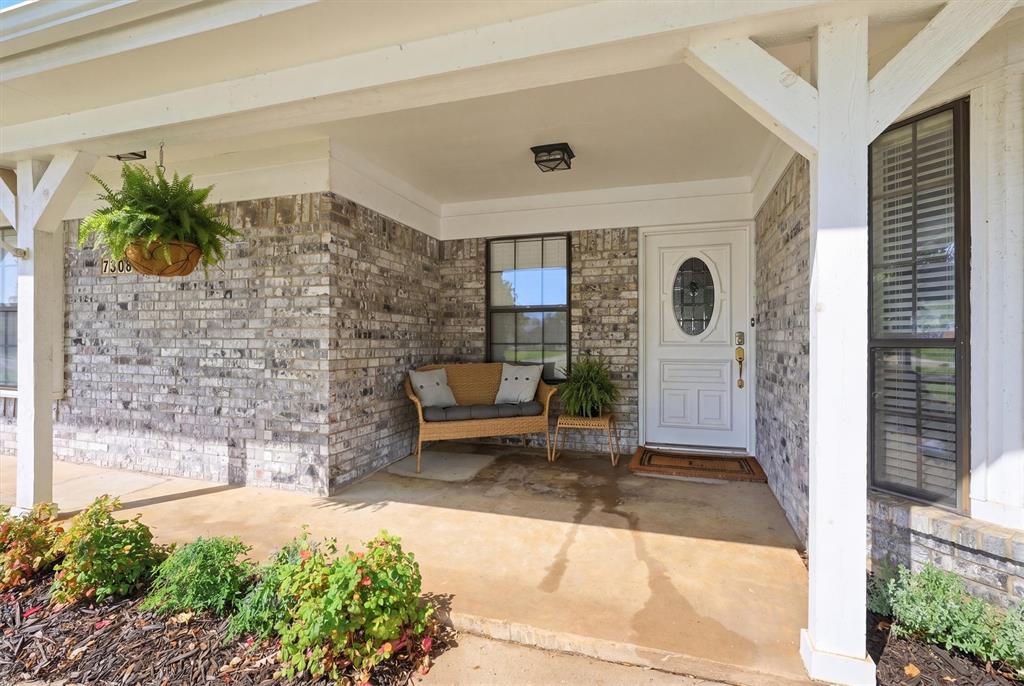 7308 Shady Hollow Lane