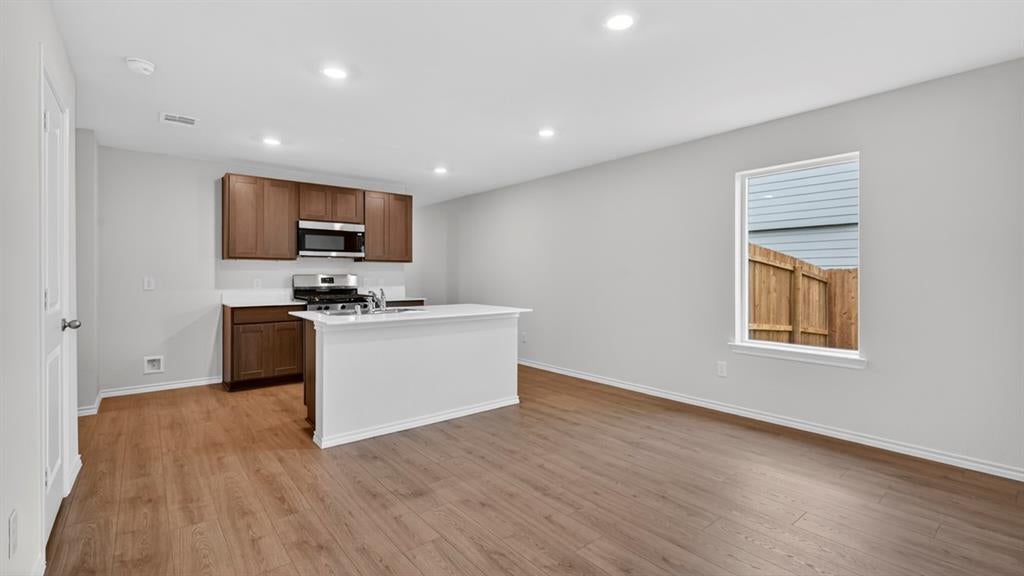 2825 Selfridge Lane