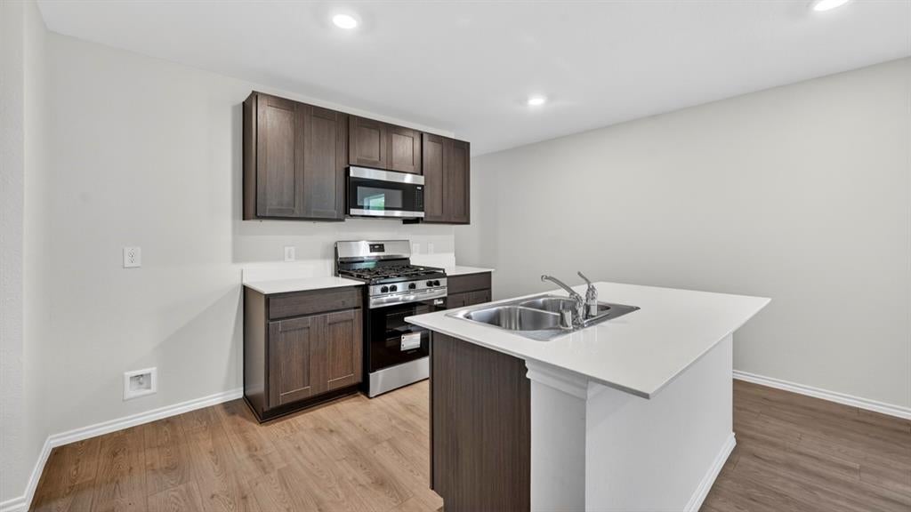 2825 Selfridge Lane