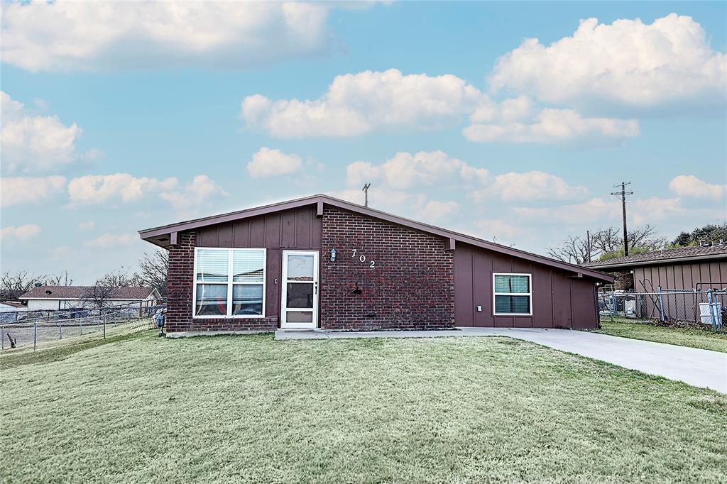 702 E Decatur Street