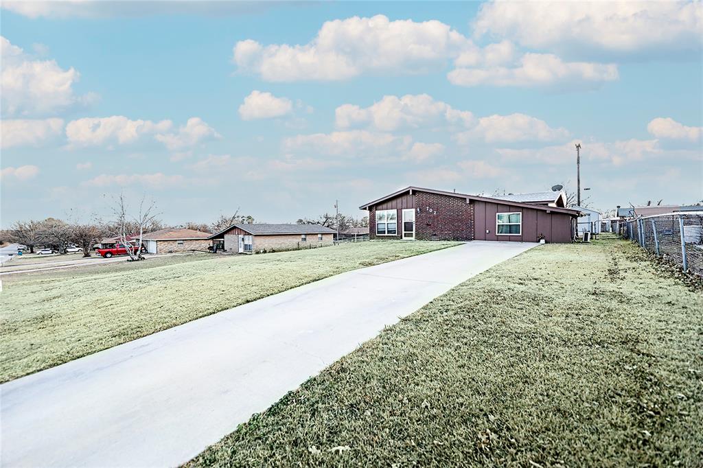 702 E Decatur Street