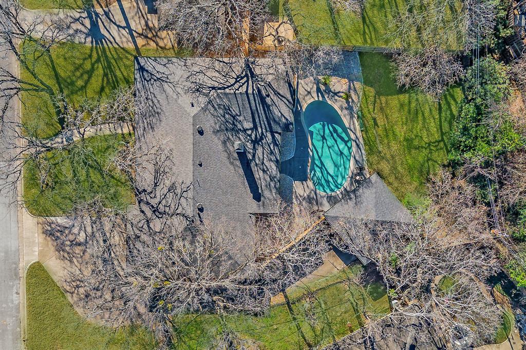 1011 Tanglewood Lane