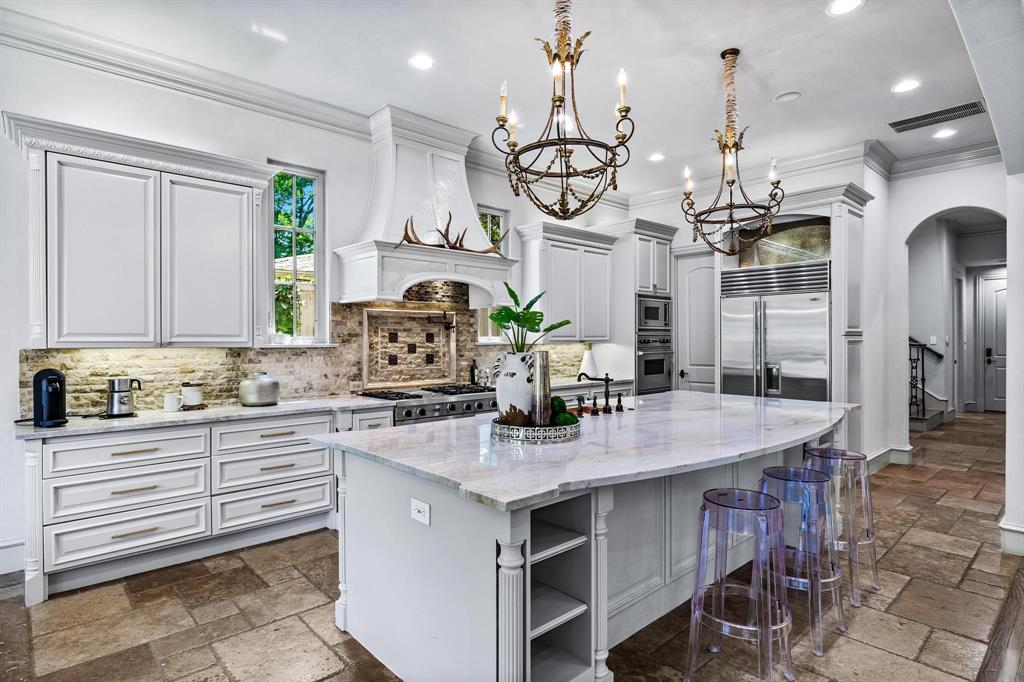 Crestmanor Estates - Residential