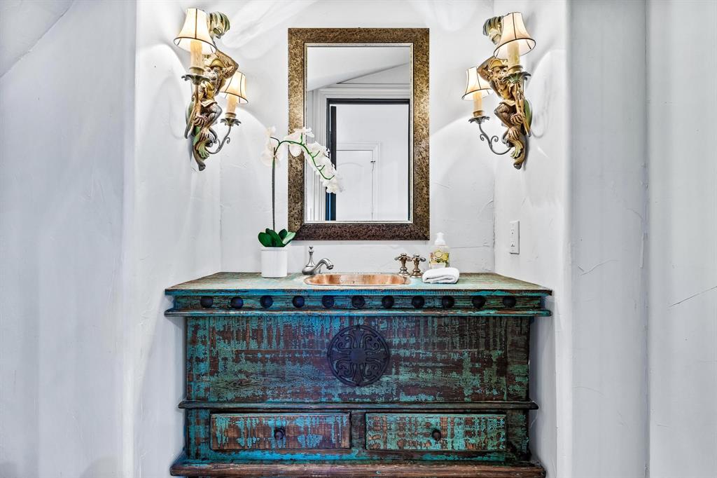 Crestmanor Estates - Residential