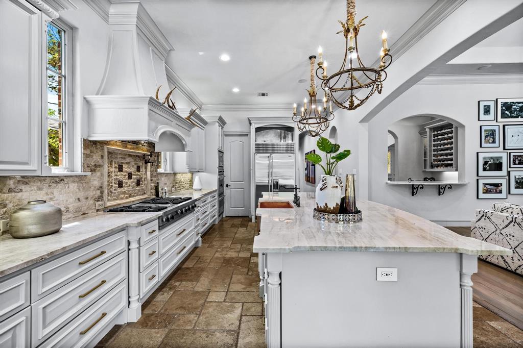 Crestmanor Estates - Residential