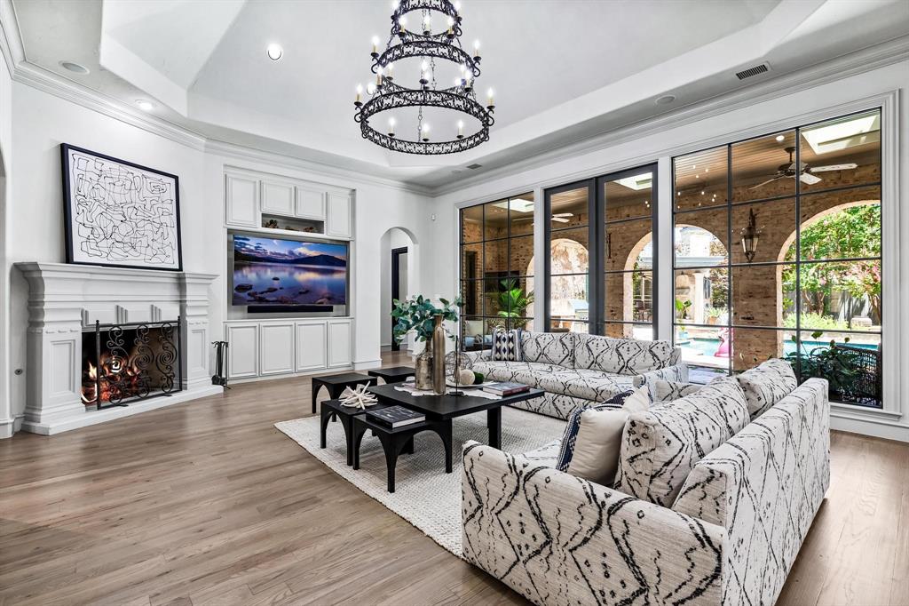 Crestmanor Estates - Residential