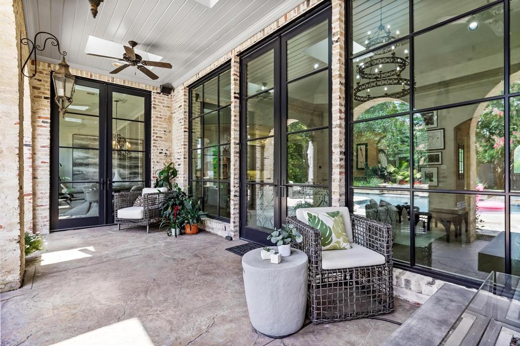 Crestmanor Estates - Residential