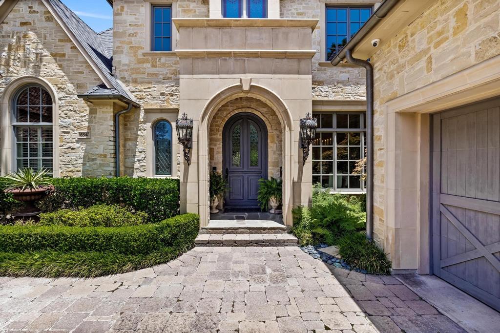 Crestmanor Estates - Residential