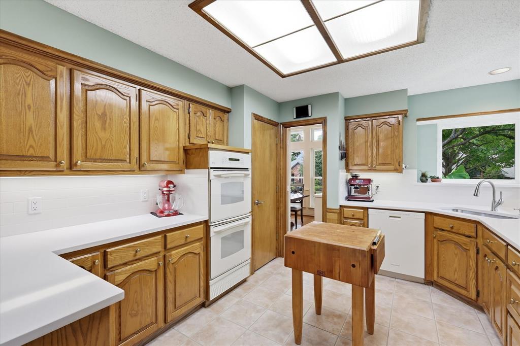 732 Meadowlark Lane