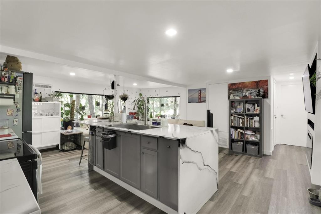 Whispering Oaks Ph IV - Residential