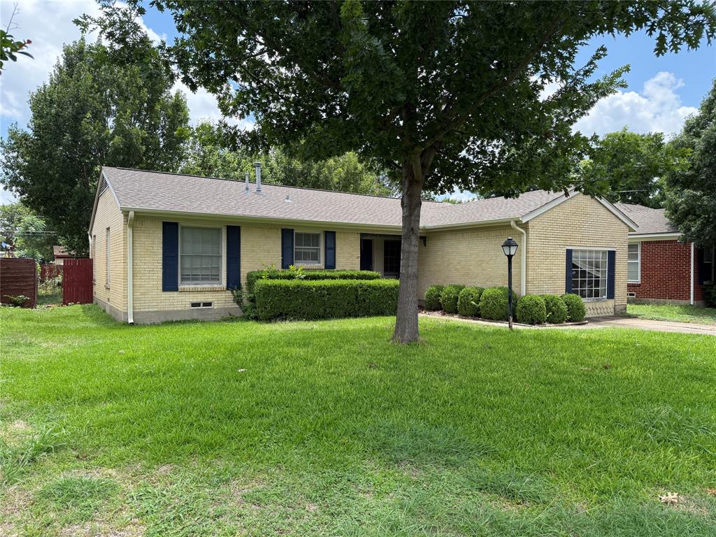 2114 Glengariff Drive
