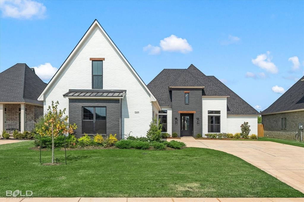 589 Corinth Circle