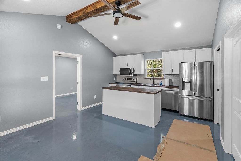 Armadillo Hills Estate - Residential