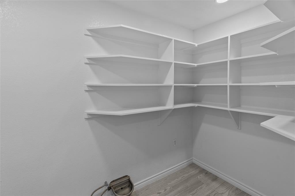 Armadillo Hills Estate - Residential