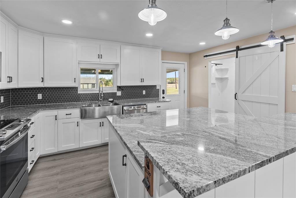 Armadillo Hills Estate - Residential