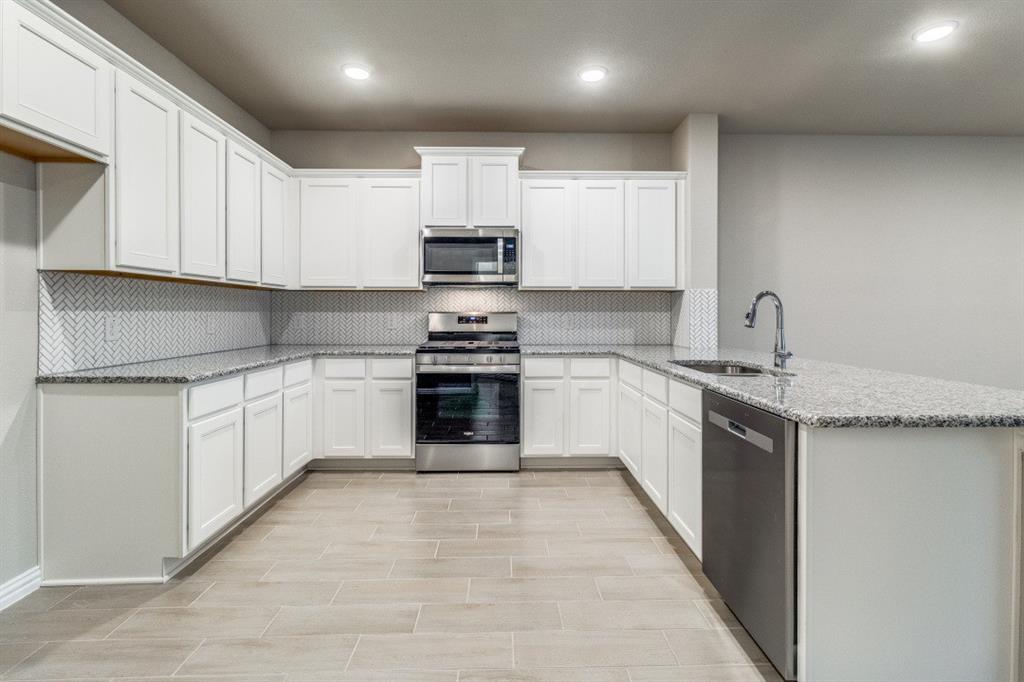 3740 Paradise Way