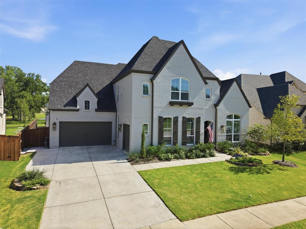 1813 Paxton Pass