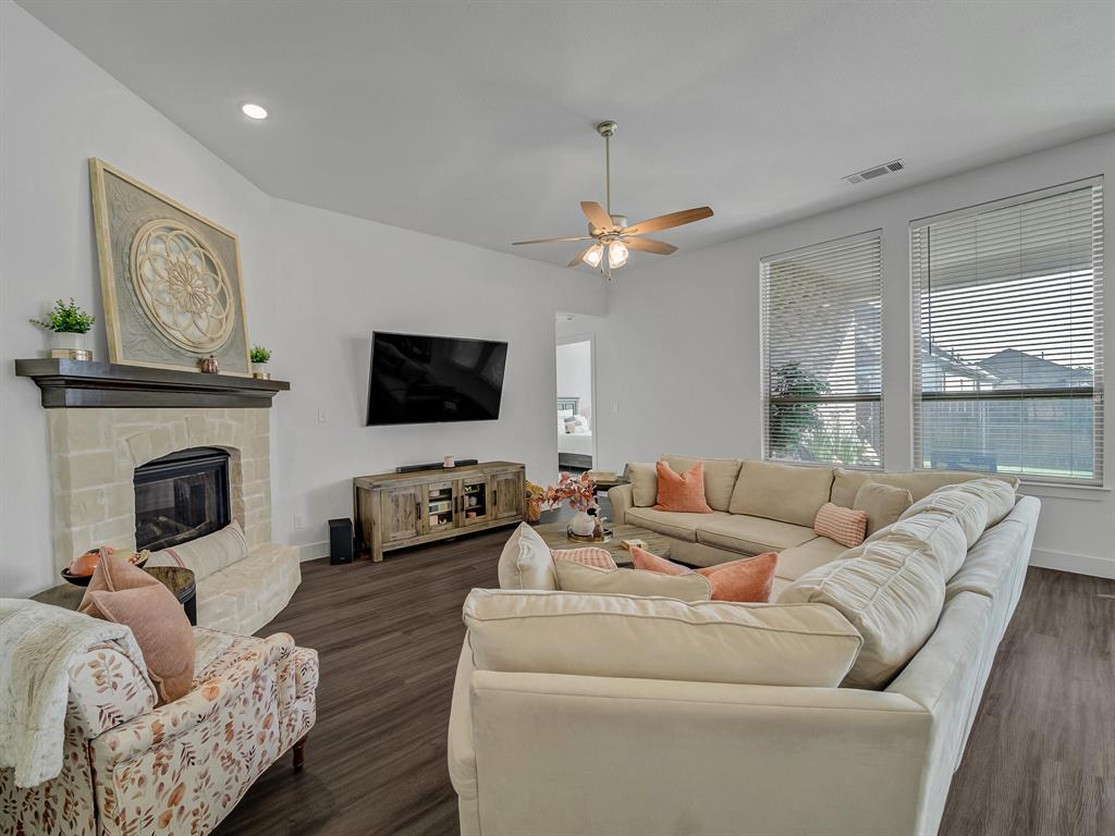 Sonoma Verde - Residential