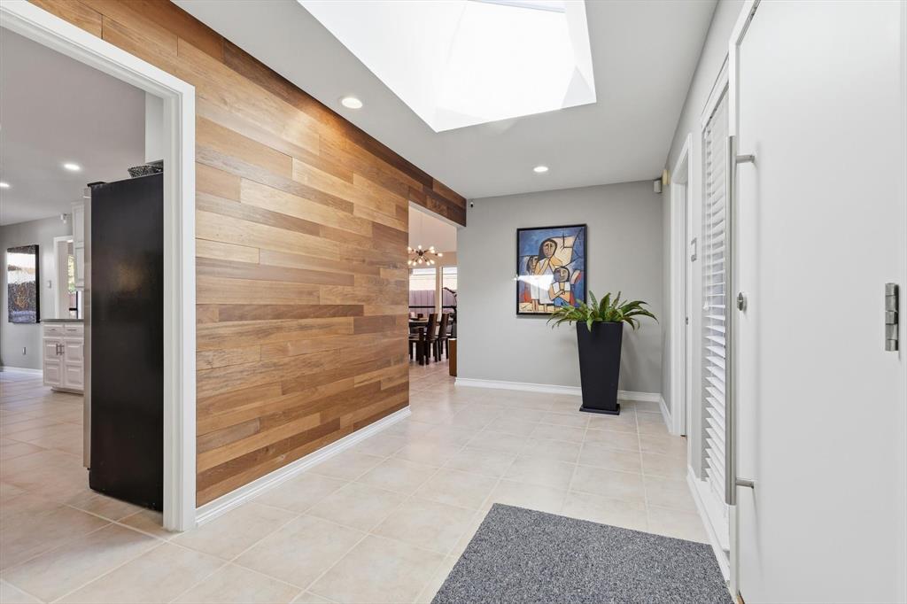 6803 Kingshollow Drive