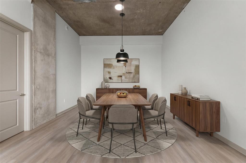 2728 Mckinnon Street 2106