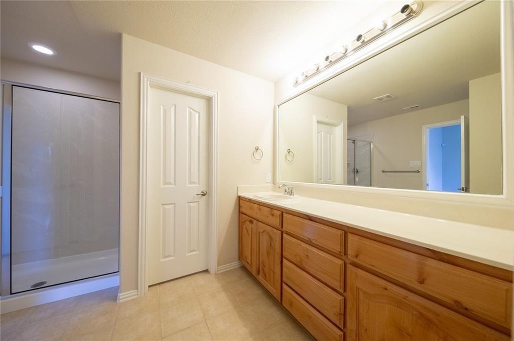 Villages Of Woodland Spgs W - Residential Lease