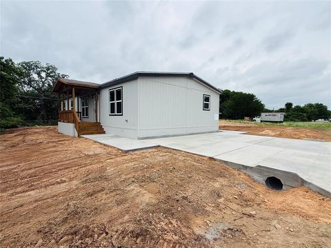 Photo of 5900 Arrowhead Drive, Granbury, TX 76048 (MLS # 21241087)