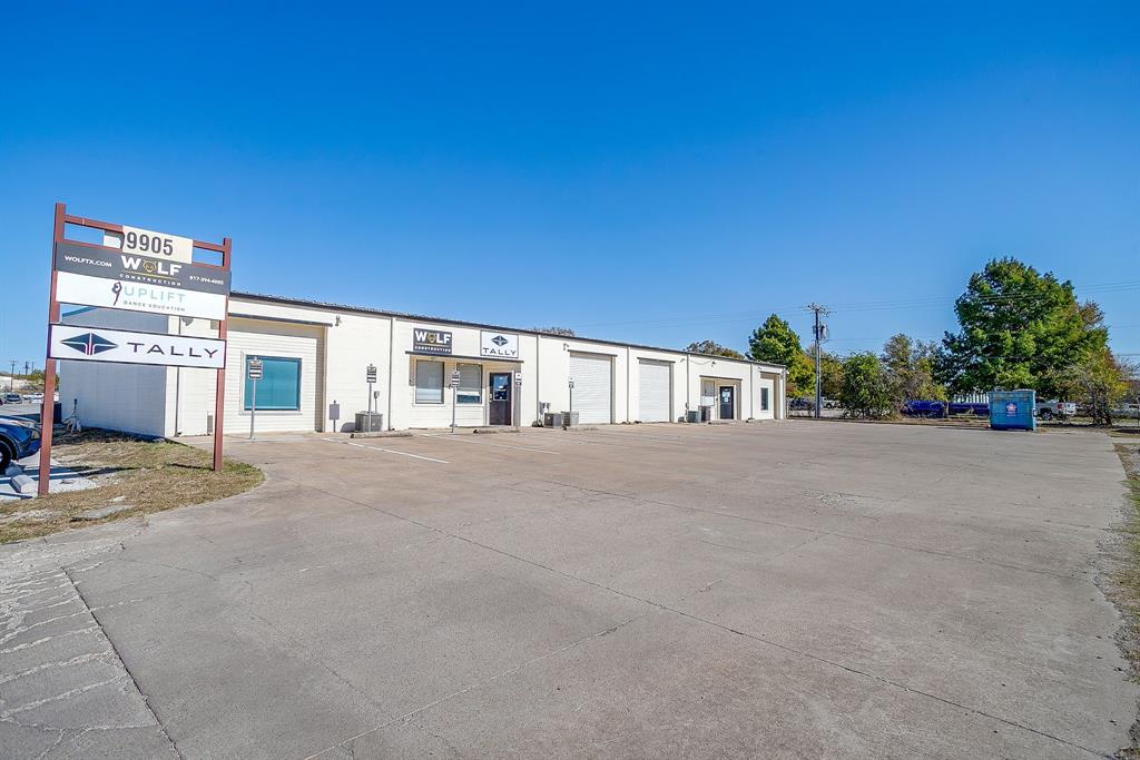 Broadway Bus Park II - Commercial Sale