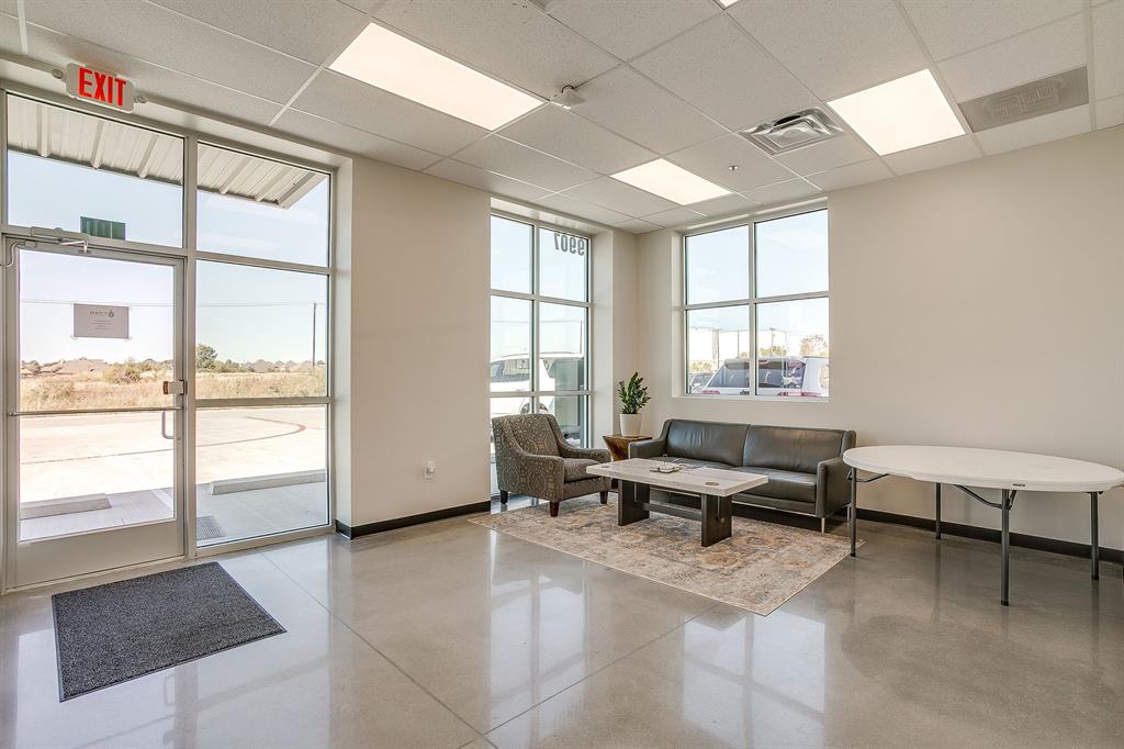 Broadway Bus Park II - Commercial Sale