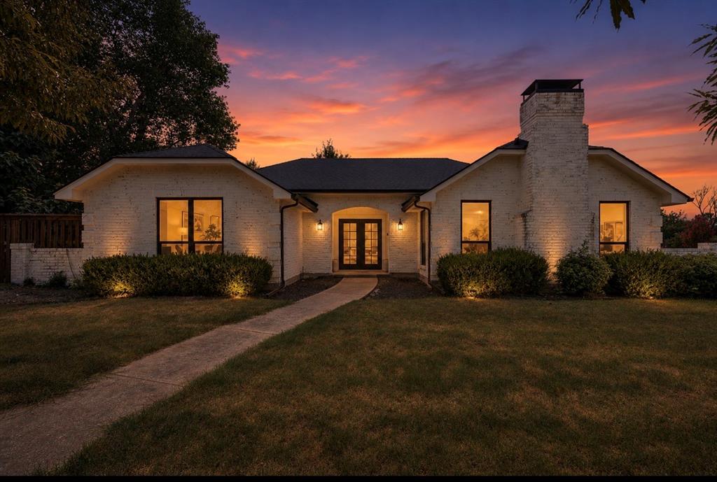 1205 Whispering Lane