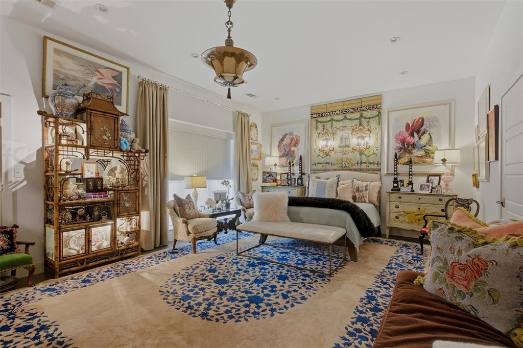 2303 FARRINGTON CONDOS - Residential