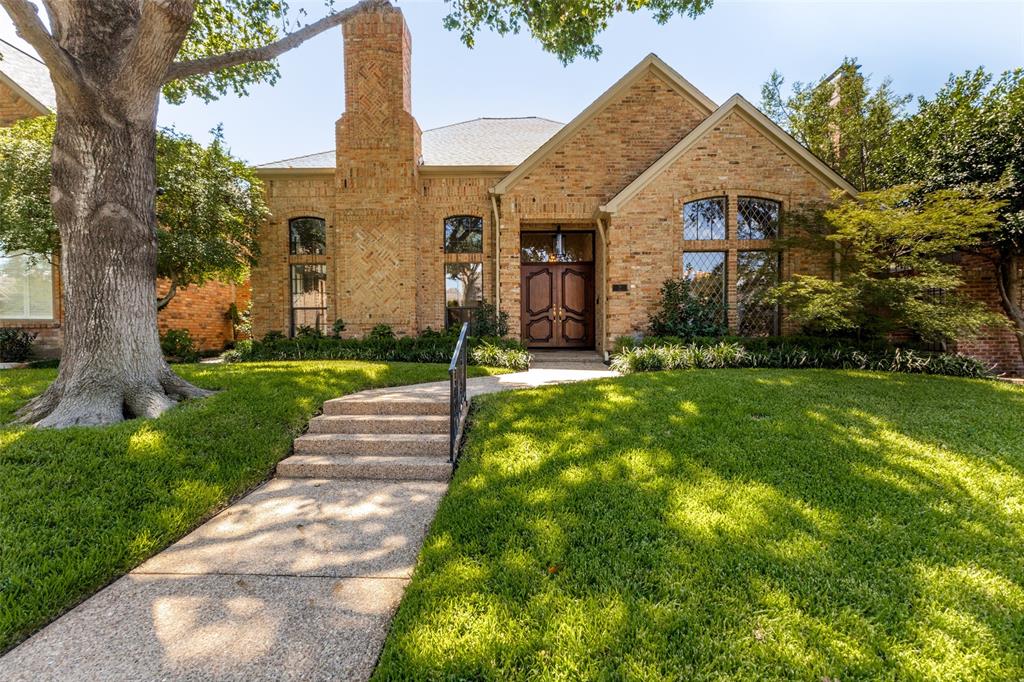 2 Grovenor Court