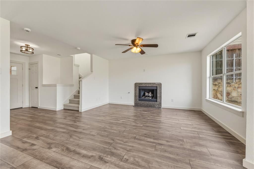 Photo of 9808 Rockledge Road, Fort Worth, TX 76108 (MLS # 21214874)