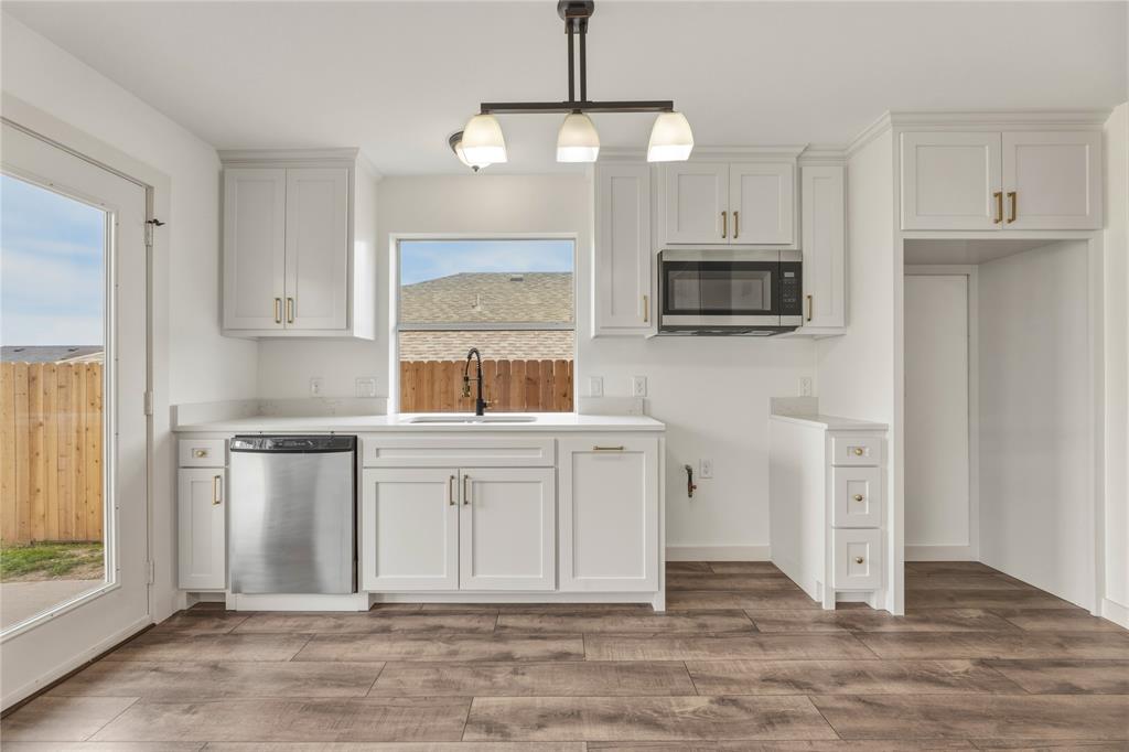 Legacy Square - Residential