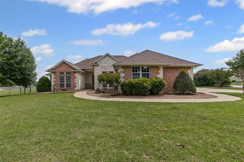 2101 W Emerald Bend Court Granbury TX 76049