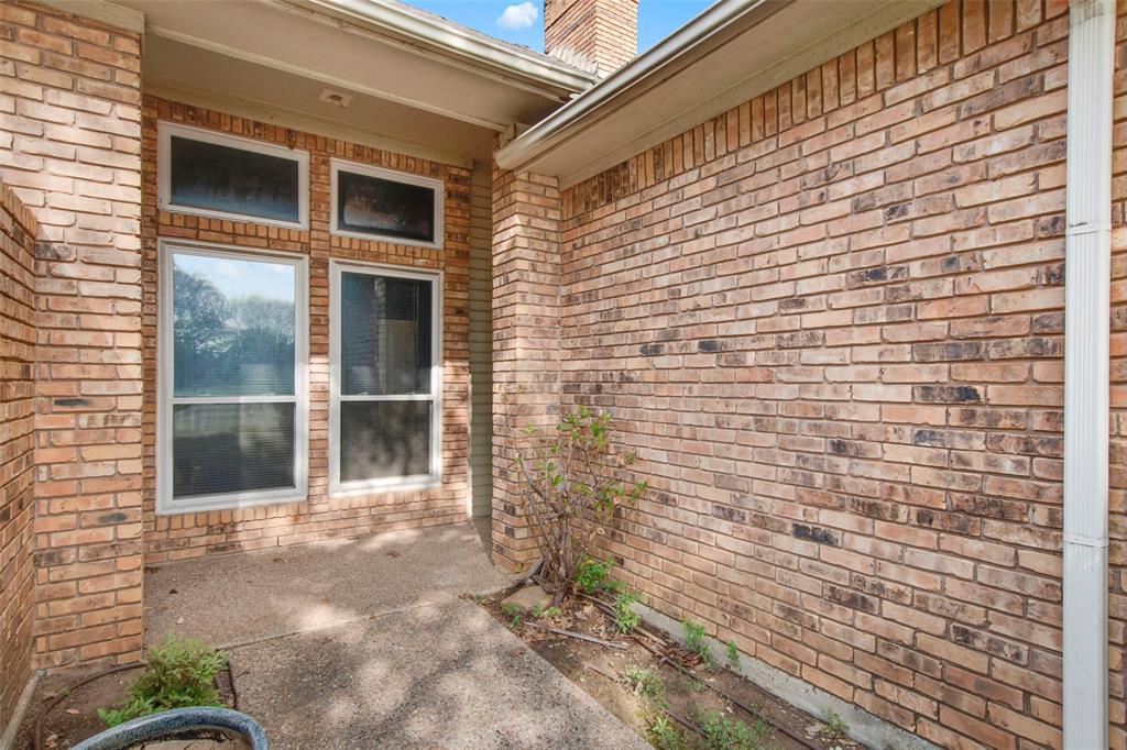 241 Tanbark Circle