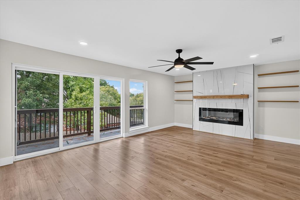 5922 volunteer Place