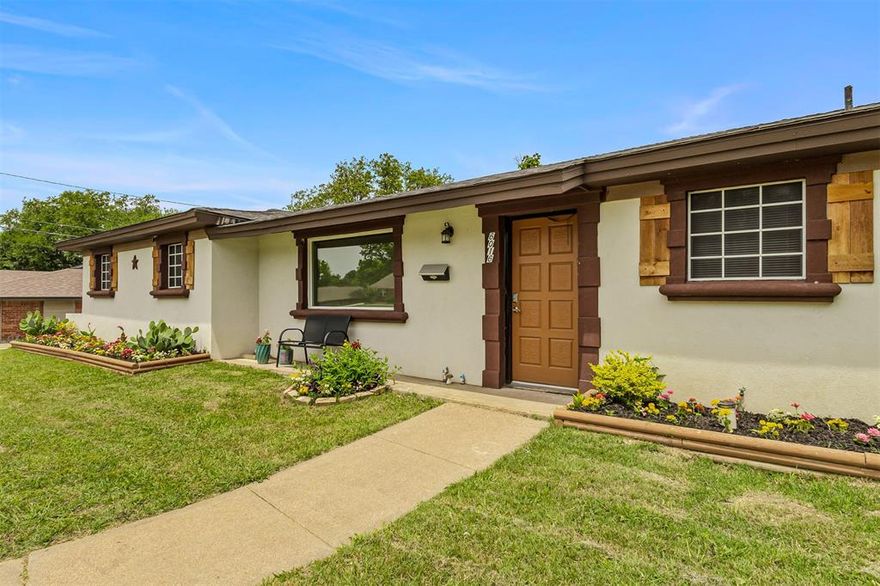 Beautifully updated 4 bedroom, 3.5 bath home in the established Wedgwood neighborhood of Fort Worth, known for its mature trees, oversized lots, and convenient proximity to TCU, downtown Fort Worth, Clearfork, and the Fort Worth Stockyards. This move in ready home combines timeless character with extensive modern updates and exceptional living space.
Inside, the warm and inviting living room centers around a stunning masonry fireplace with custom built ins, creating the perfect gathering space. An enclosed sunroom with beautiful Saltillo tiles and abundant natural light provides flexible extra living space ideal for entertaining, playroom, second living, or relaxing year round.
The spacious split bedroom floor plan offers privacy, with a beautifully expanded primary suite tucked away from the secondary bedrooms. The oversized retreat includes space for a private seating area, study nook, and a fully renovated en suite bath. All bathrooms throughout the home have been tastefully updated.
The kitchen has been refreshed with painted cabinetry, sparkling quartz countertops, and new flooring, blending style and functionality.
Outside, the home boasts beautiful curb appeal with fresh landscaping, a spacious lawn, outdoor dining area, and two backyard storage sheds complete with built-in workbench space is ideal for hobbies, storage, or workshop use.
Structurally sound and in excellent condition, this thoughtfully updated home offers the perfect blend of aestetics, comfort, charm, spacious single story living and location in one of southwest Fort Worth’s most sought after neighborhoods.