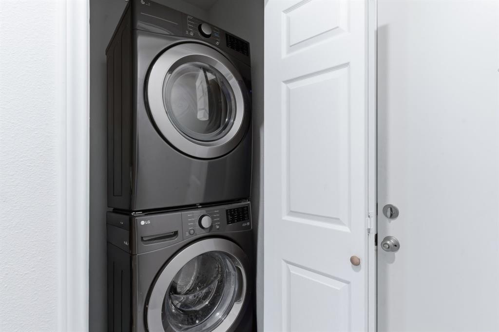 Winnetka Summit - Residential