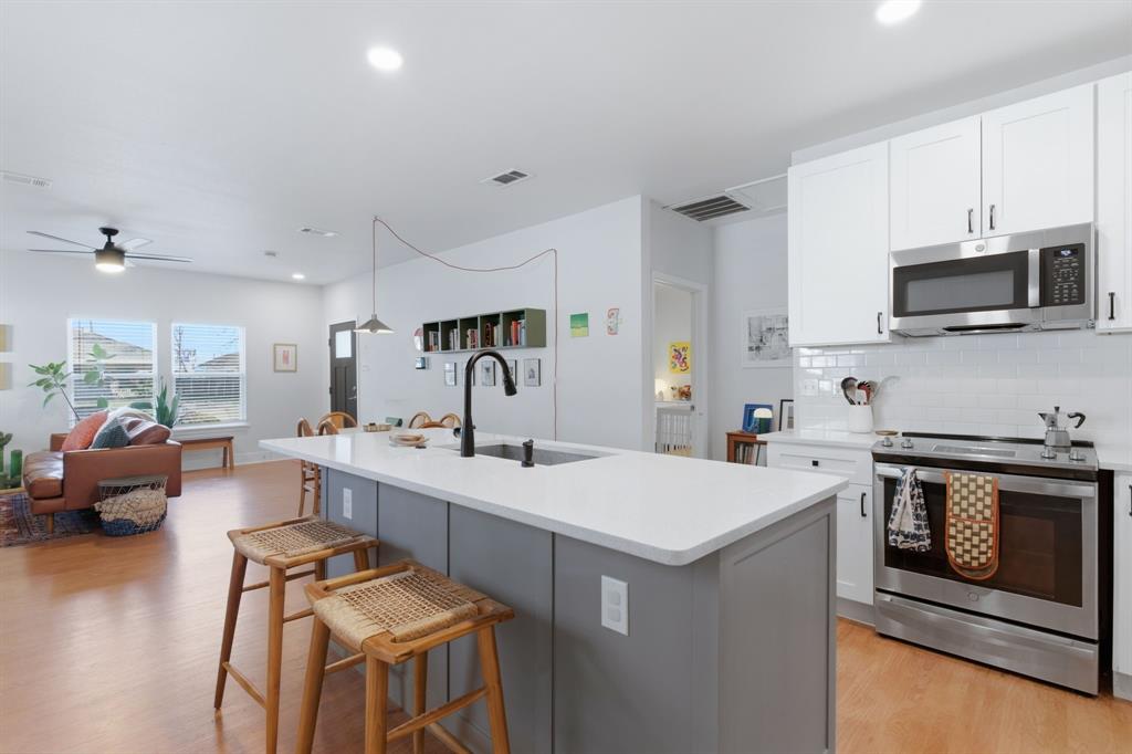 Winnetka Summit - Residential