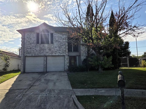 Photo of 534 Cross Cut Drive, Arlington, TX 76018 (MLS # 21421091)