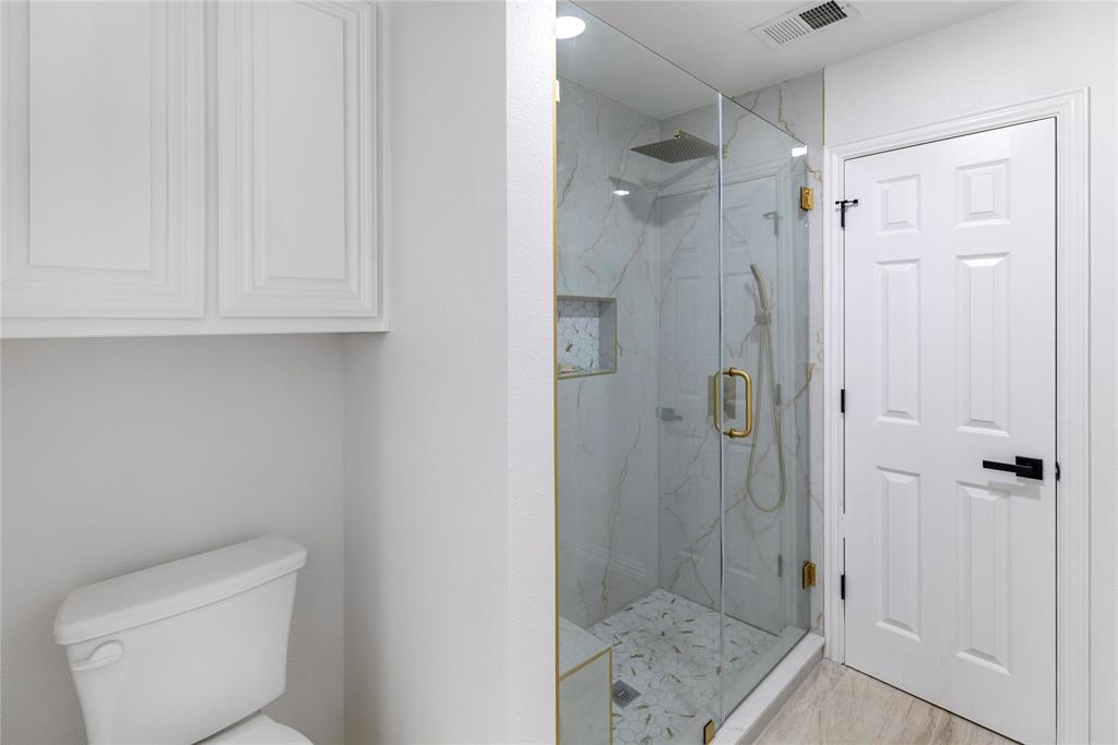 Shadowood Trail Condo - Residential