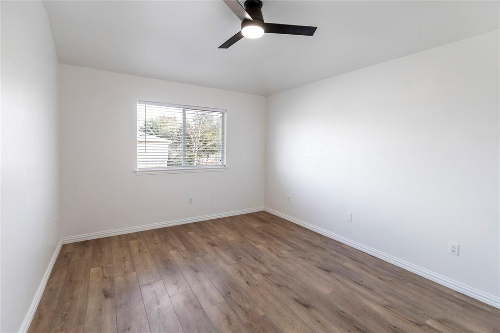 Shadowood Trail Condo - Residential