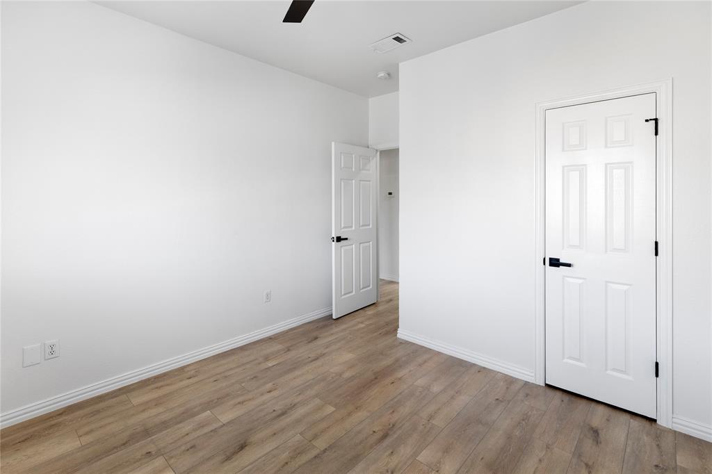 Shadowood Trail Condo - Residential