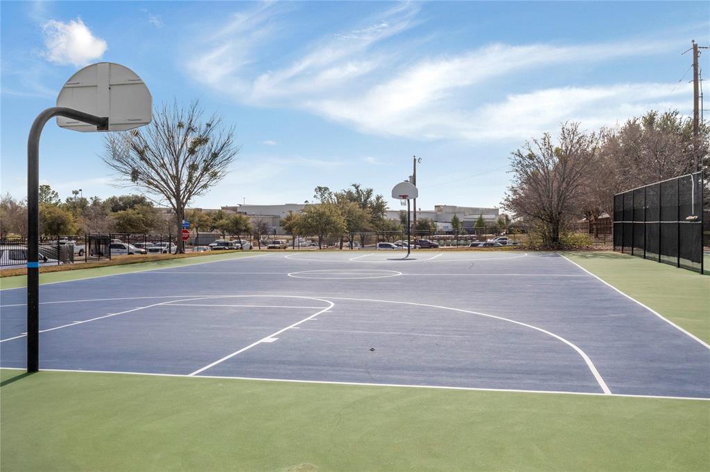 Shadowood Trail Condo - Residential