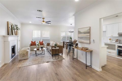 Property photo of 1911 Maplewood Trail, Colleyville, TX 76034